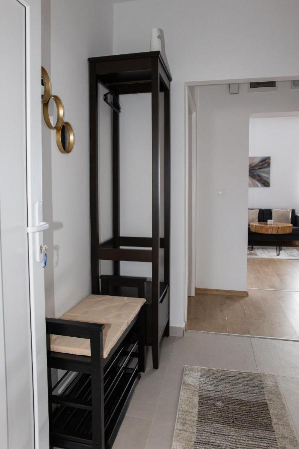 Apartman Ena Бйеловар Екстериор снимка
