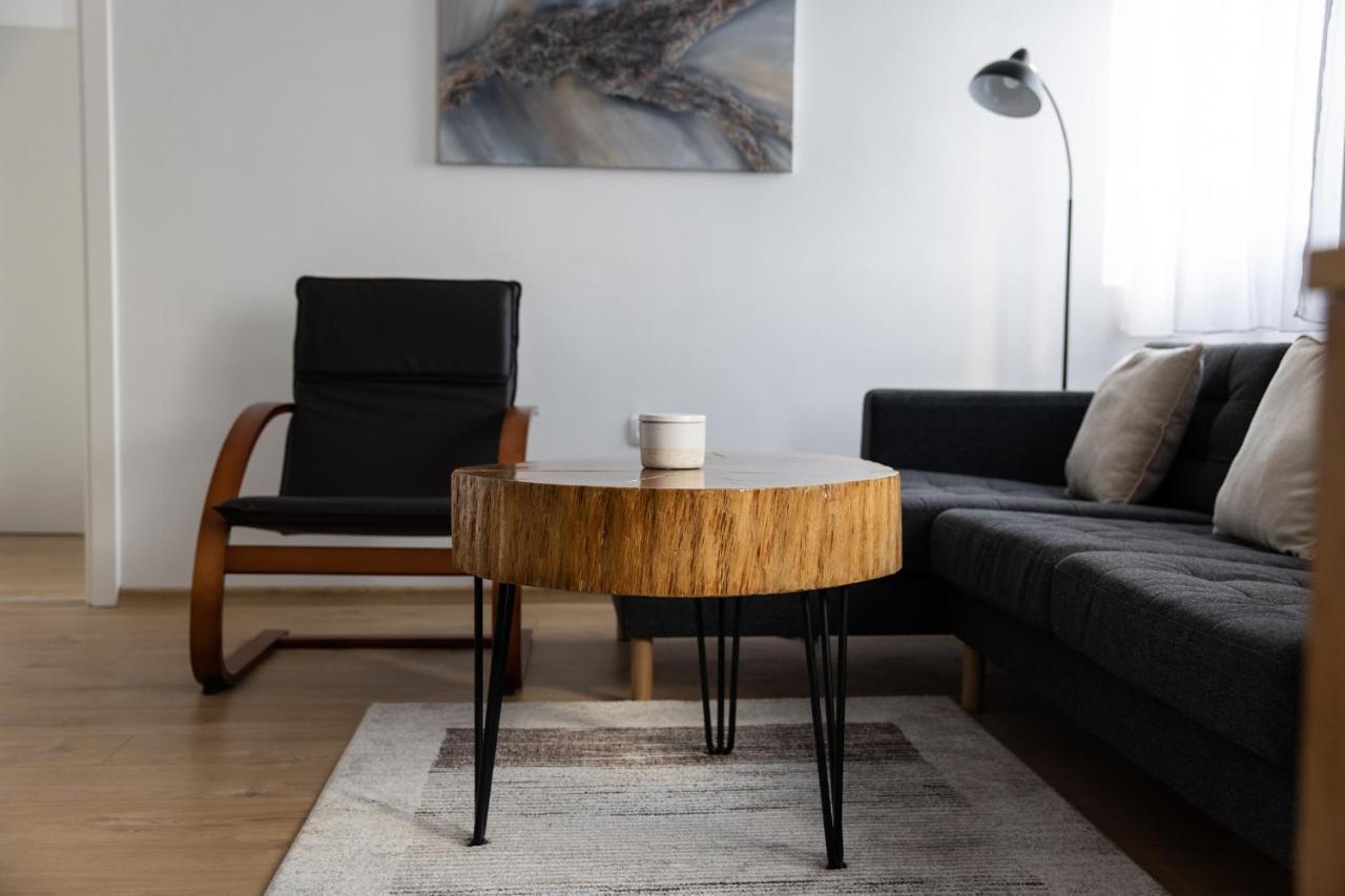 Apartman Ena Бйеловар Екстериор снимка
